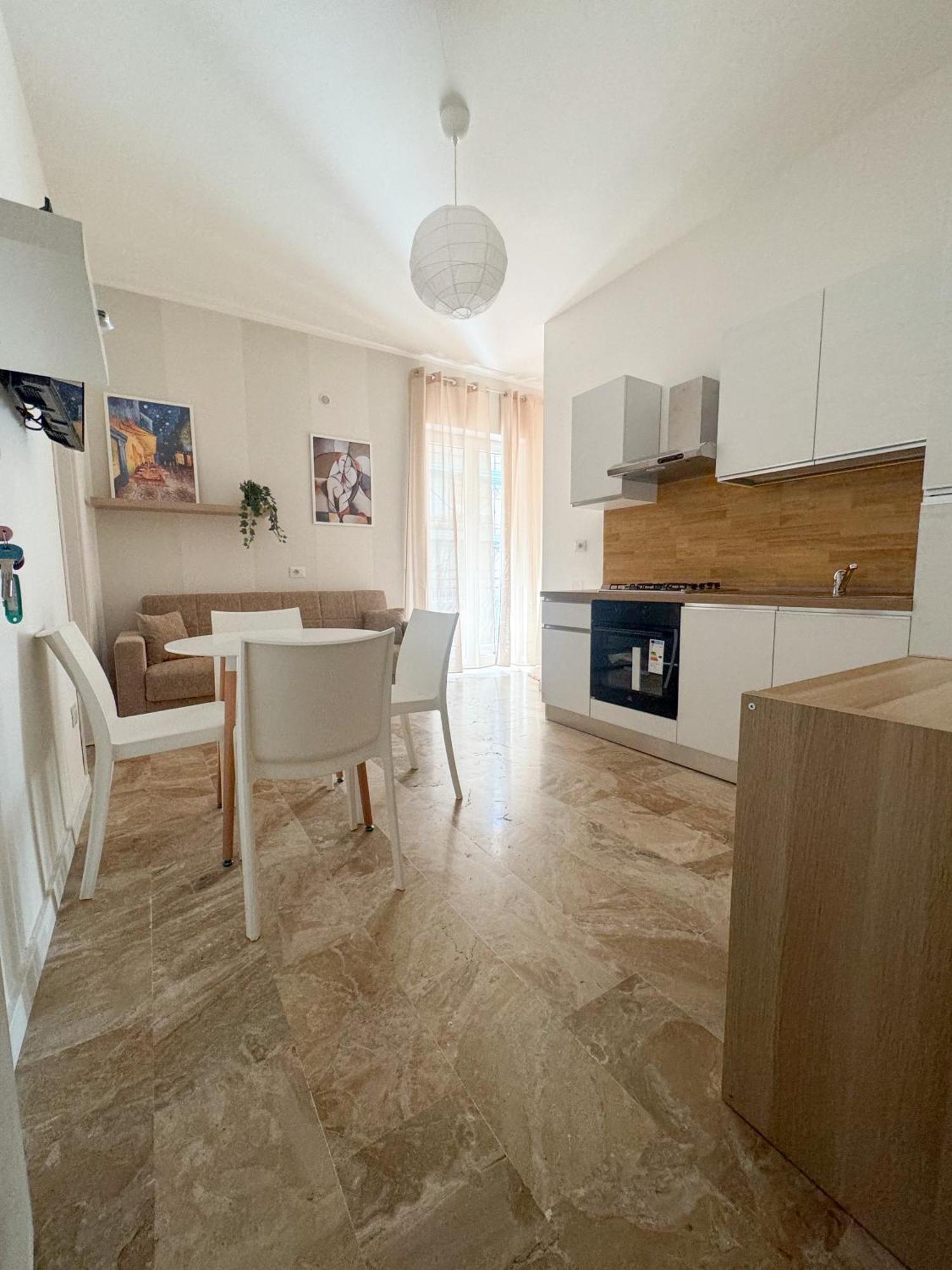Living Room Orlando Кориляно Калабро Екстериор снимка